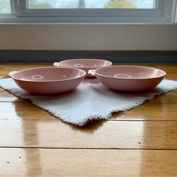 Set of 3 Pink Melmac Melamine Berry Bowls by Maplex Toronto Shell Curl Handle - Picture 2 of 6
